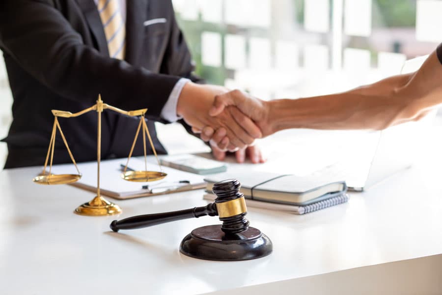 servicios legales en Boiro